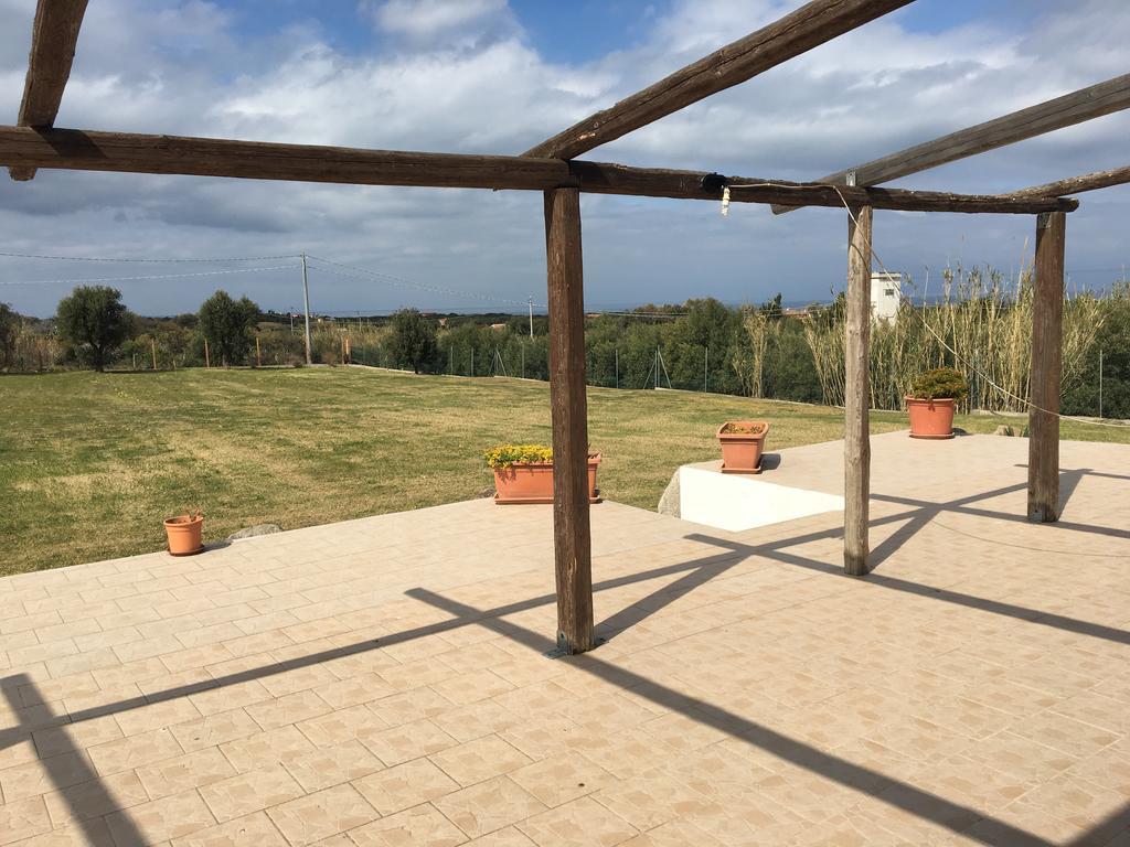 Villa Paola Valledoria  Eksteriør billede